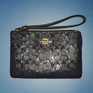 NWT COACH Midnight (Dark Navy) Corner Zip Wristlet